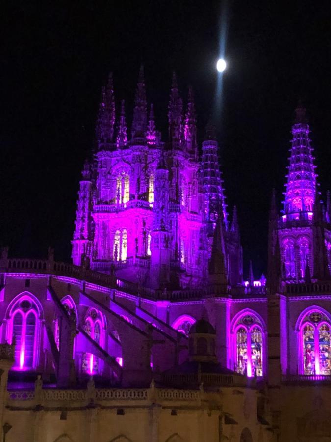 Una Mirada A La Catedral-Apartamentos Burgos Catedral Luaran gambar