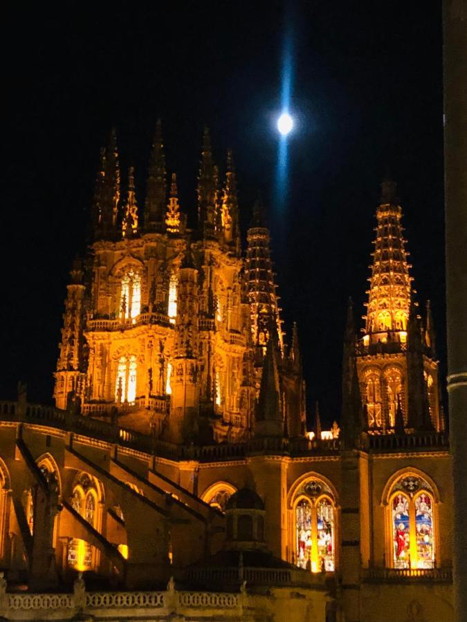 Una Mirada A La Catedral-Apartamentos Burgos Catedral Luaran gambar