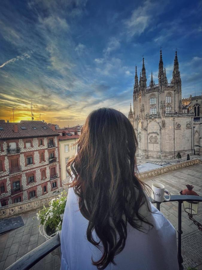 Una Mirada A La Catedral-Apartamentos Burgos Catedral Luaran gambar